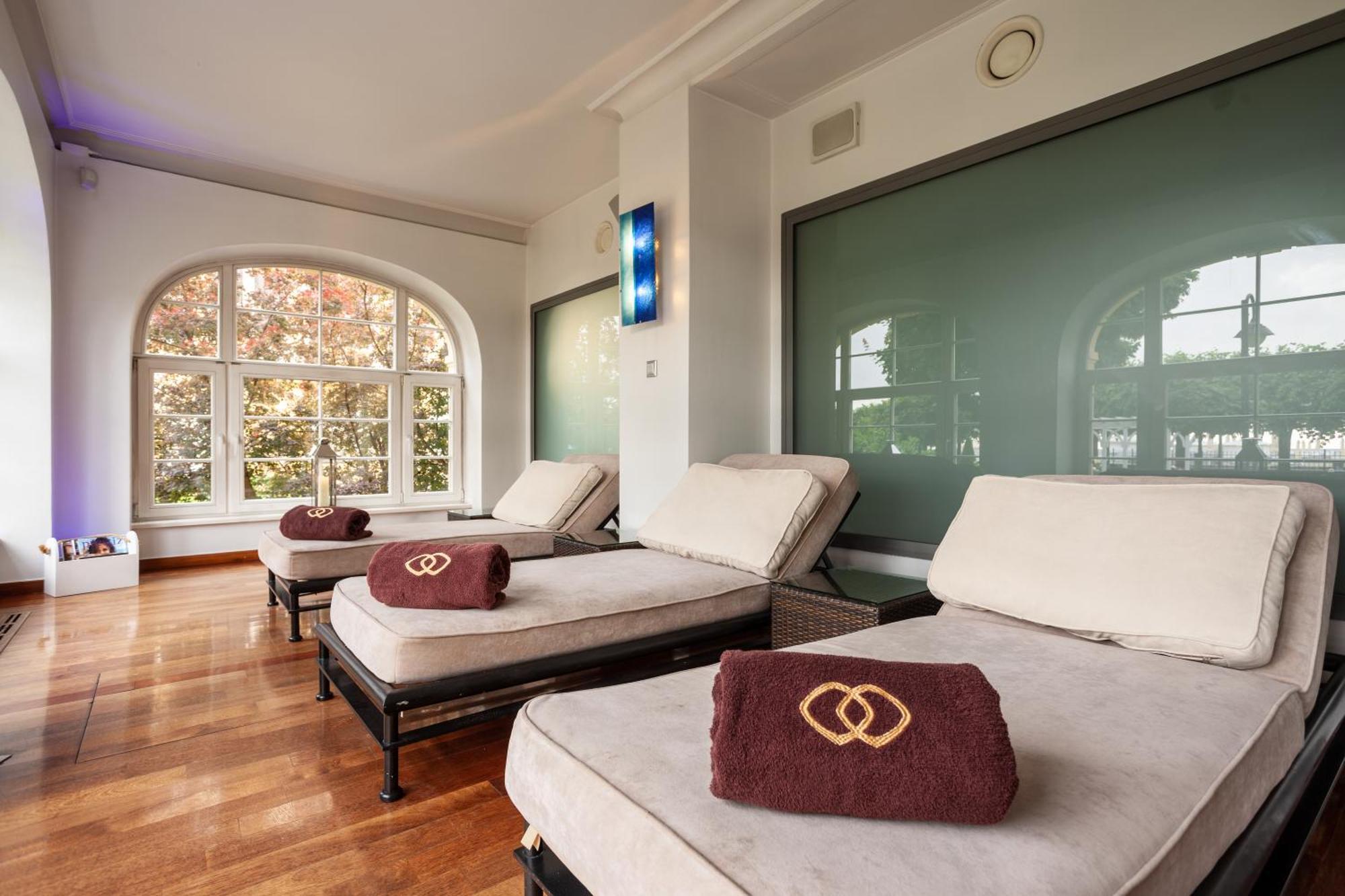 소피텔 그랜드 소폿 호텔 소포트 외부 사진 The spa at The Ivy Spa